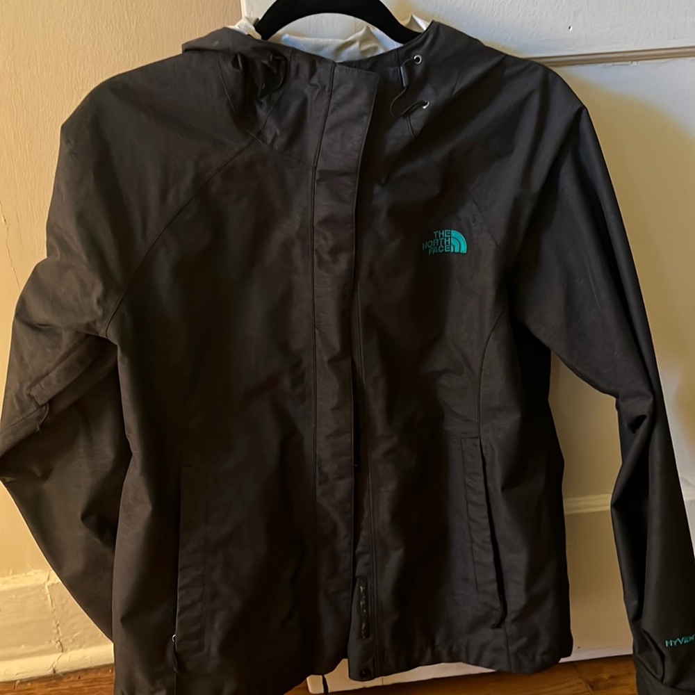 Size M North Face. Gently worn. In perfect condition!